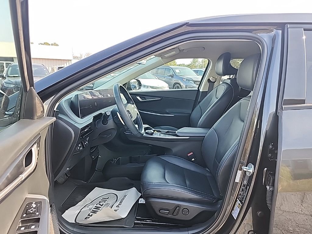 Used 2022 Kia EV6 Wind w/ Wind Technology Package image 23