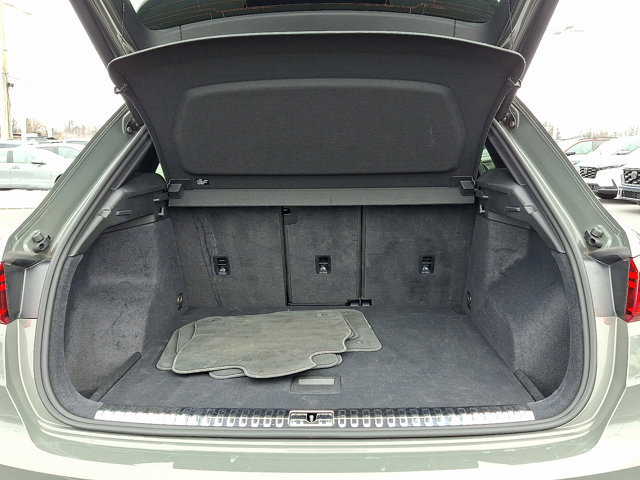 Used 2025 Audi Q3 2.0T Premium image 31