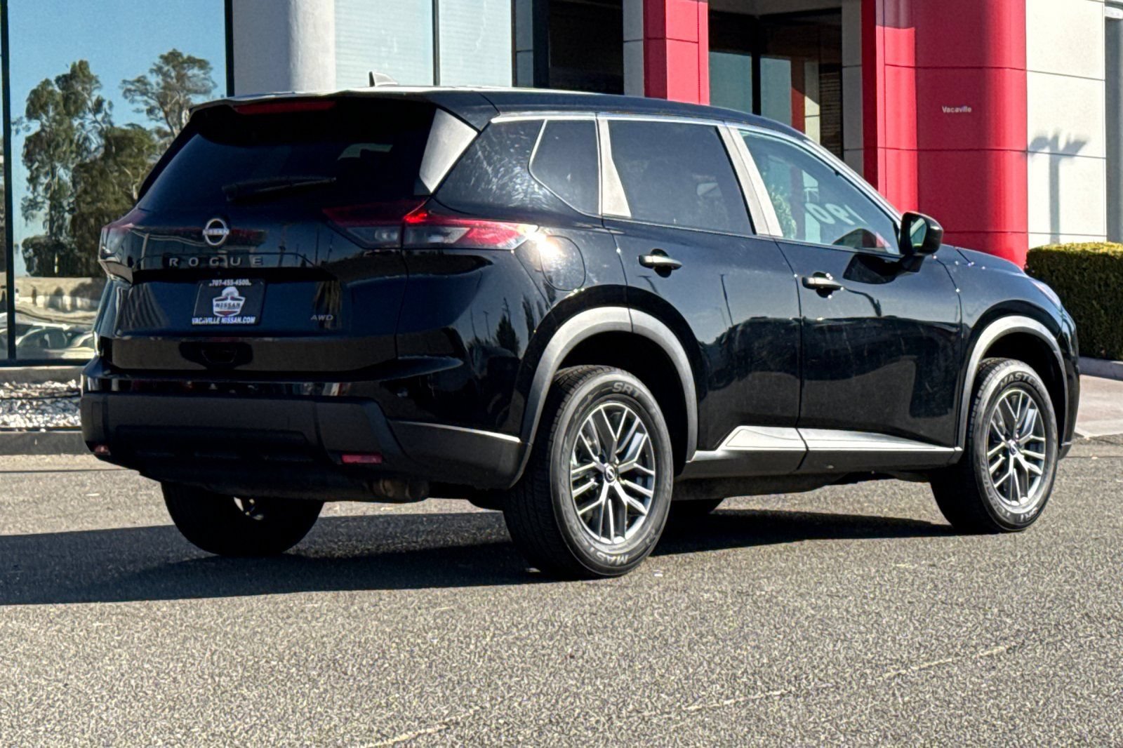 Certified 2024 Nissan Rogue S AWD/4WD image 5