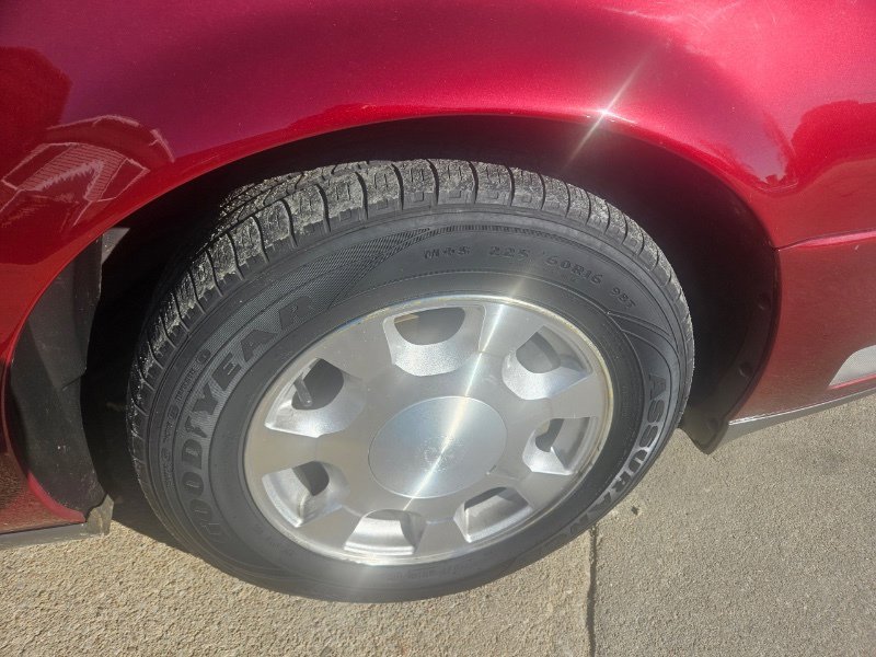 Used 2001 Cadillac De Ville w/ Comfort/Convenience Pkg image 7