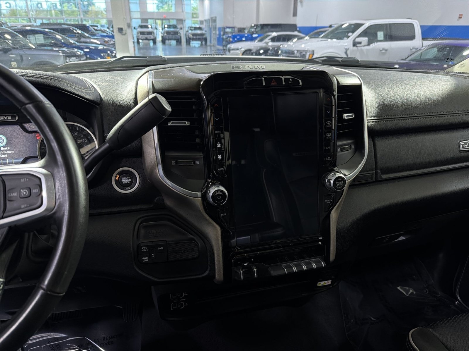 Used 2024 RAM 2500 Laramie AWD/4WD image 19