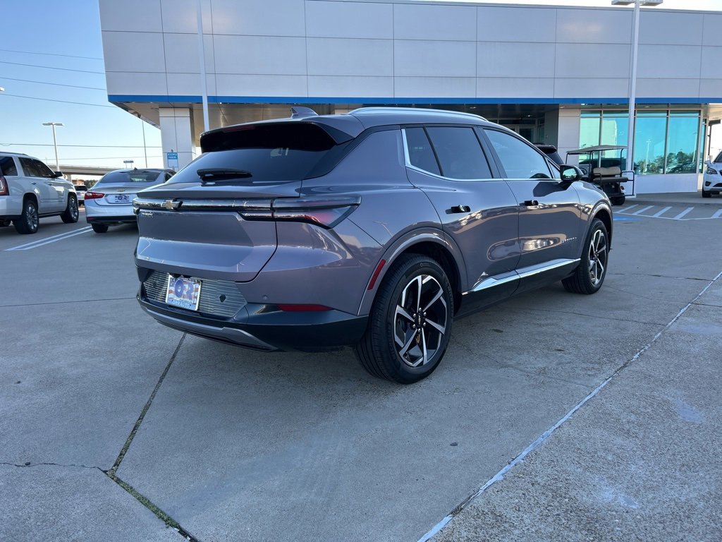 Used 2025 Chevrolet Equinox EV LT w/ Convenience Package image 5