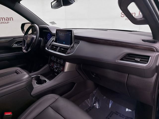 Used 2023 Chevrolet Suburban LT w/ Luxury Package image 34