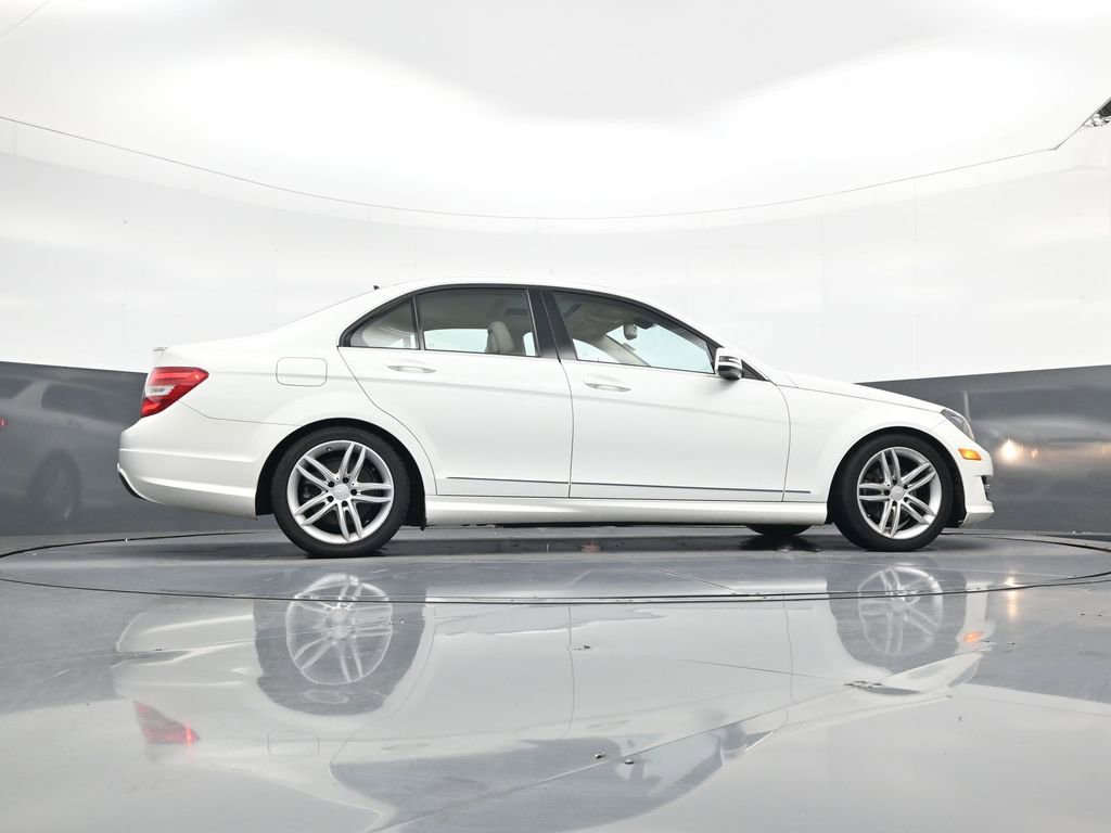 Used 2013 Mercedes-Benz C 250 Sedan image 24
