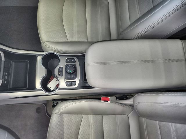 Used 2022 GMC Terrain Denali w/ Denali Premium Package AWD/4WD image 21