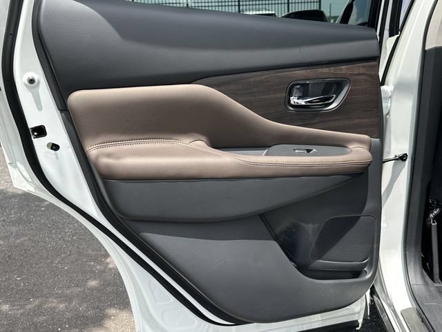 Certified 2024 Nissan Murano Platinum w/ Cargo Package AWD/4WD image 24