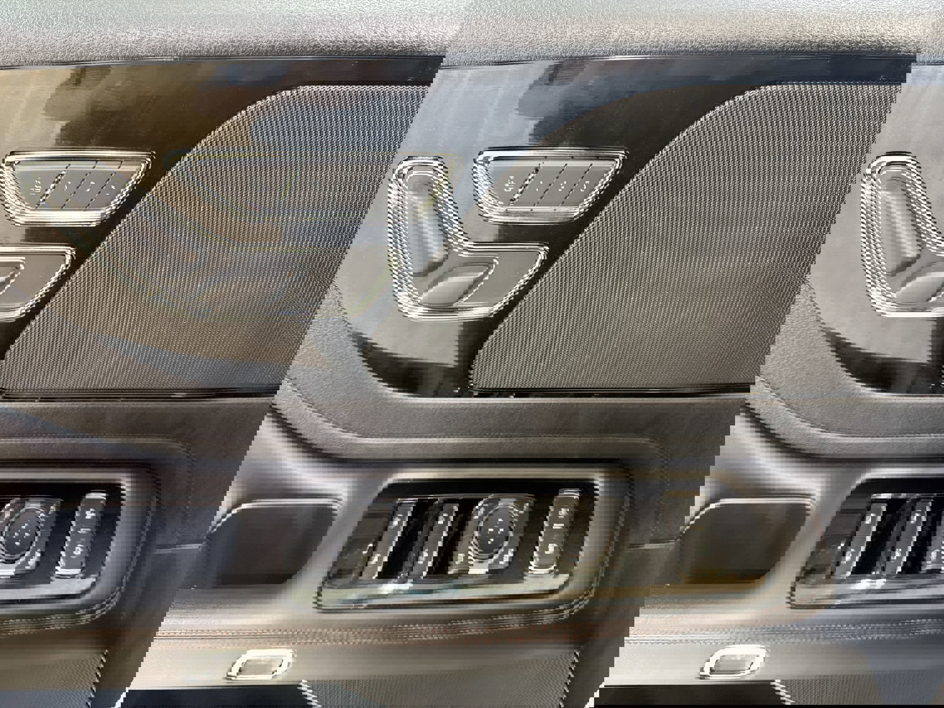 Used 2022 Lincoln Aviator AWD w/ Premium Package image 12