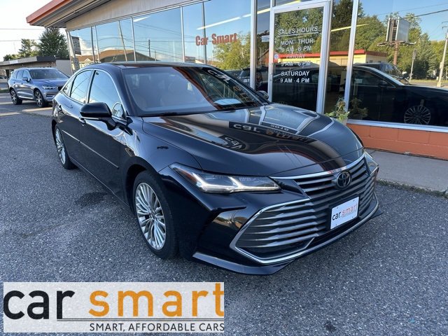 Used 2020 Toyota Avalon Limited image 1