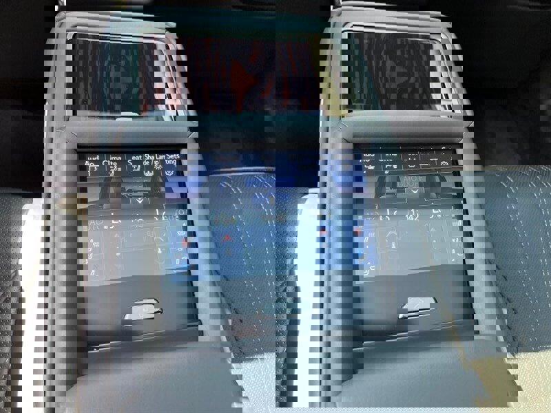 Used 2018 Lexus LS 500 AWD w/ Luxury Package image 25