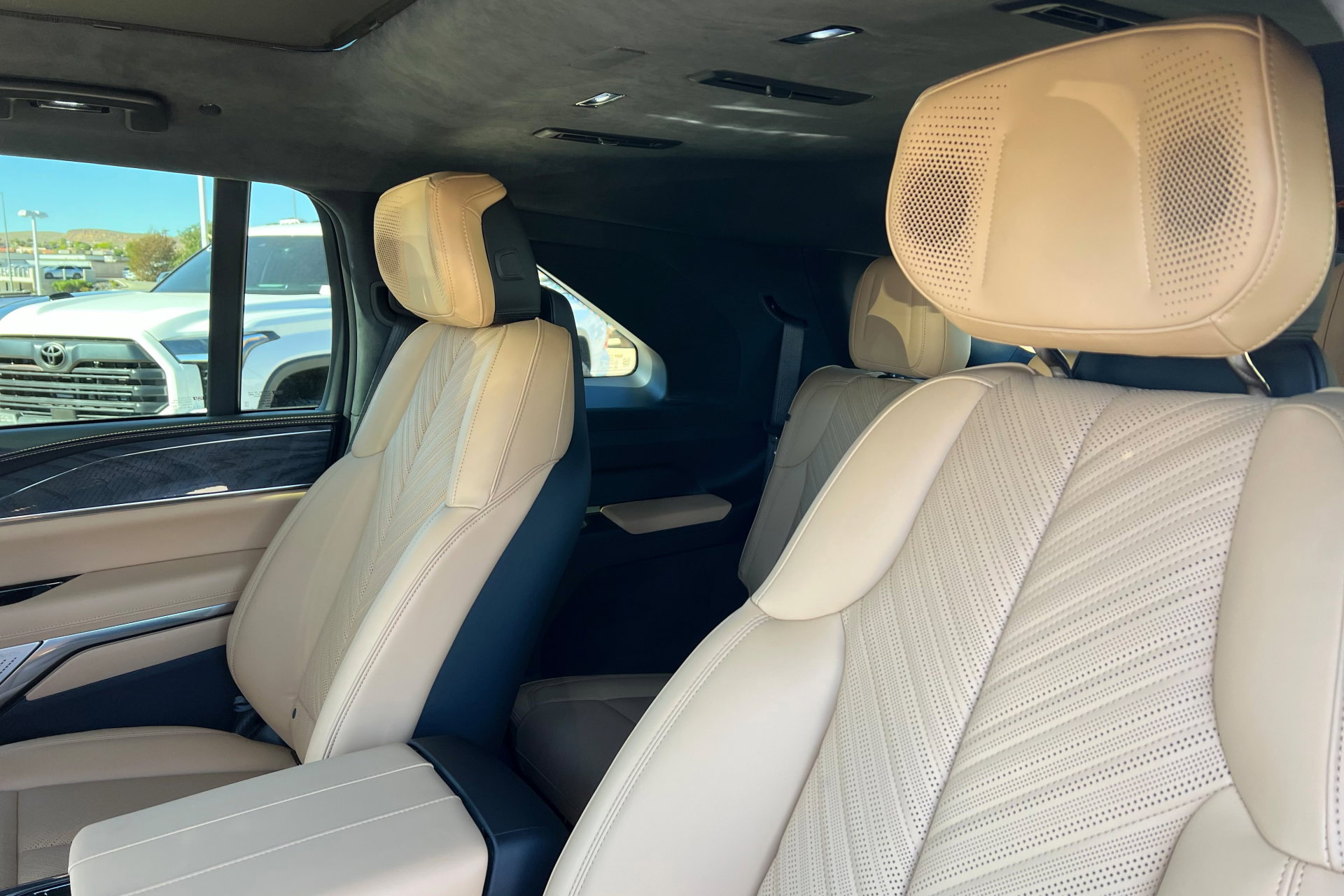 New 2026 Cadillac Escalade IQ Sport 2 image 21