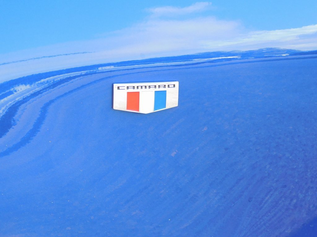 Used 2019 Chevrolet Camaro LT w/ Technology Package image 38