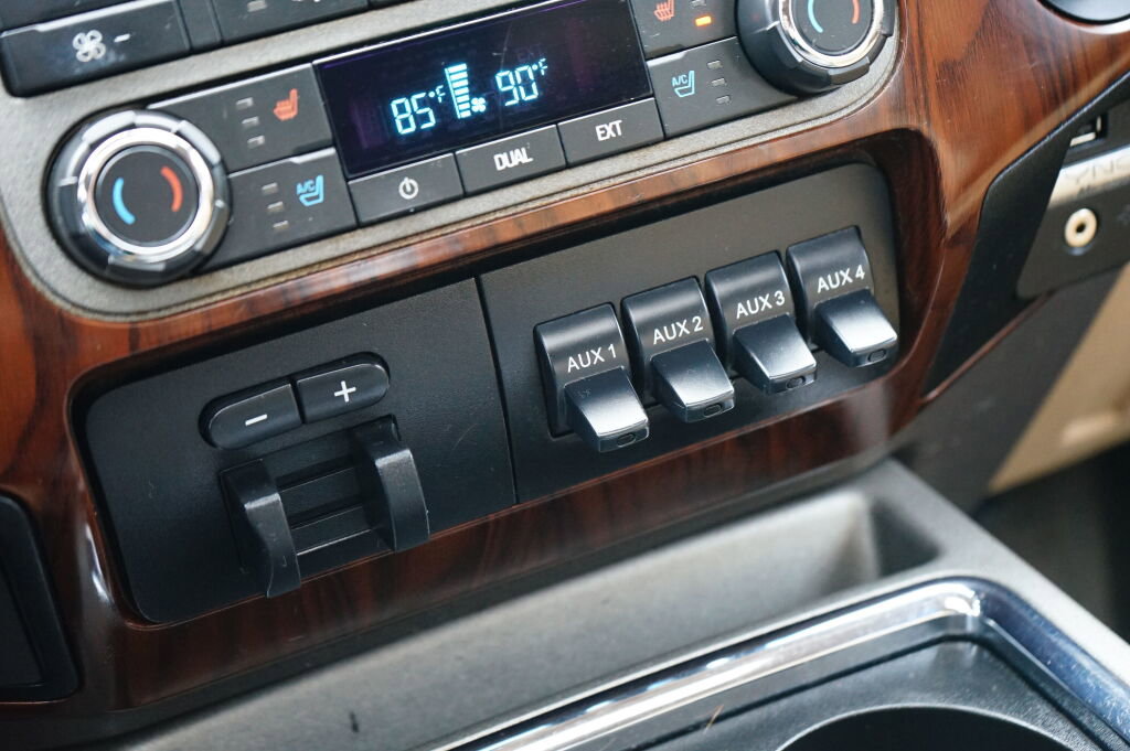 Used 2011 Ford F350 Lariat w/ Lariat Ultimate Pkg image 17