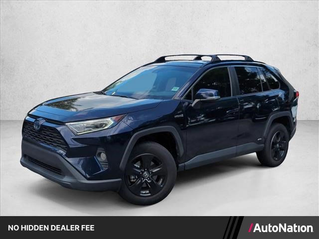 Used 2021 Toyota RAV4 XLE AWD/4WD image 1