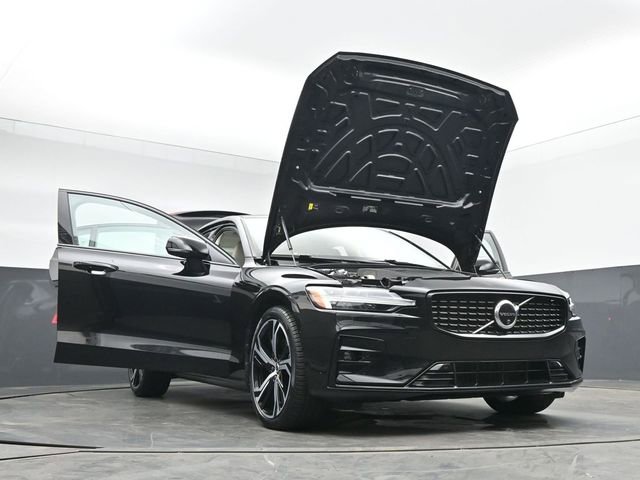 Used 2024 Volvo S60 B5 Plus image 51