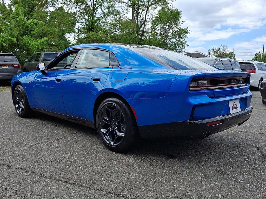New 2026 Dodge Charger R/T AWD/4WD image 7