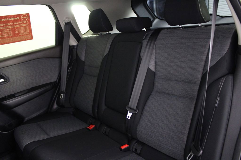 Certified 2023 Nissan Rogue SV image 21