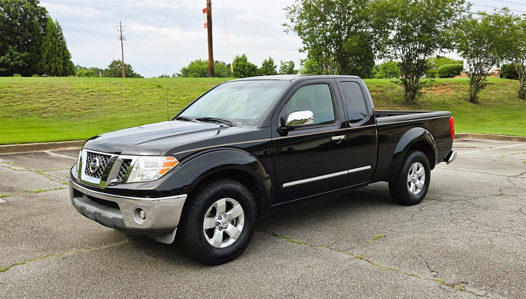 Used 2010 Nissan Frontier SE w/ SE Value Truck Pkg RWD image 16