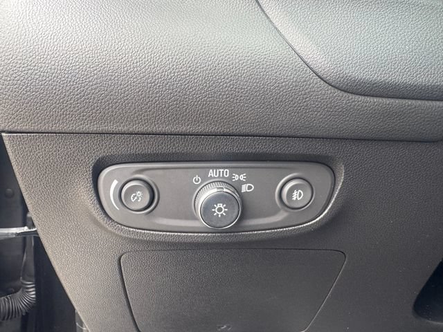 Used 2022 Buick Encore GX Select w/ Sport Touring Package FWD image 20