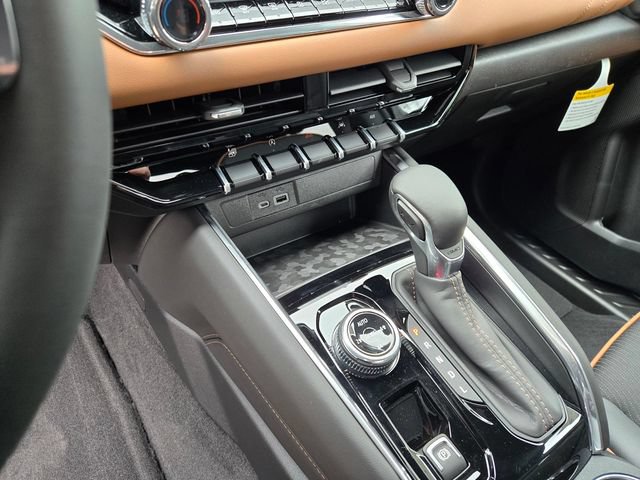 New 2026 GMC Canyon AT4 AWD/4WD image 13