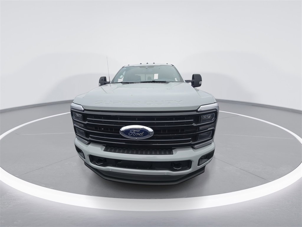 New 2026 Ford F350 Platinum image 3