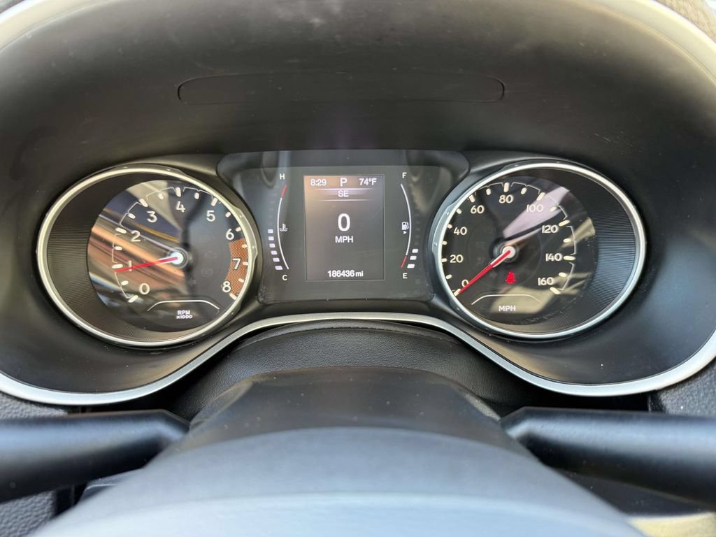 Used 2019 Jeep Compass Latitude FWD image 25