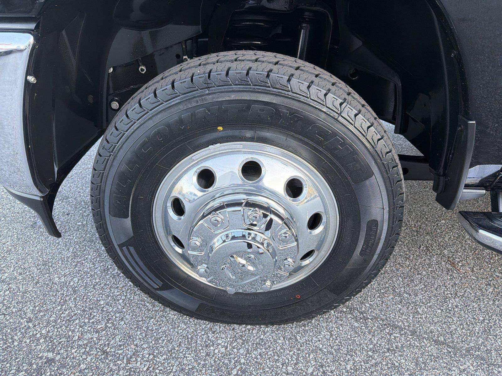 Used 2026 RAM 3500 Big Horn AWD/4WD image 10