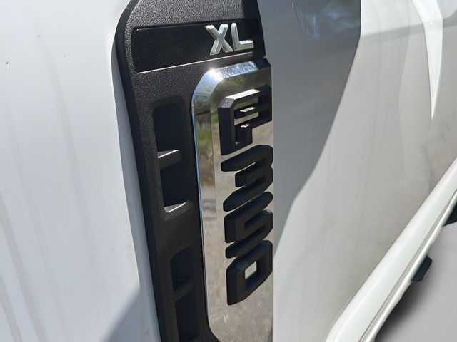 New 2026 Ford F350 XL w/ FX4 Off-Road Package AWD/4WD image 17