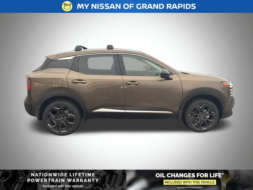New 2026 Nissan Kicks SR w/ Cold Weather Package image 9