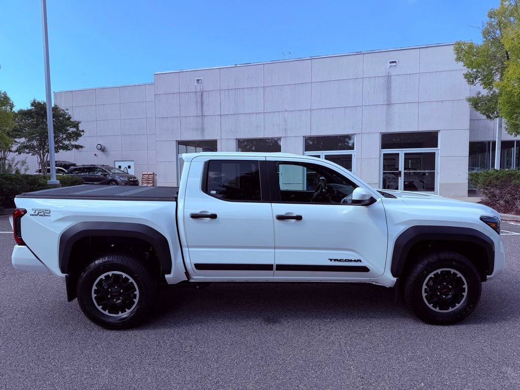 Used 2024 Toyota Tacoma TRD Off-Road AWD/4WD image 14