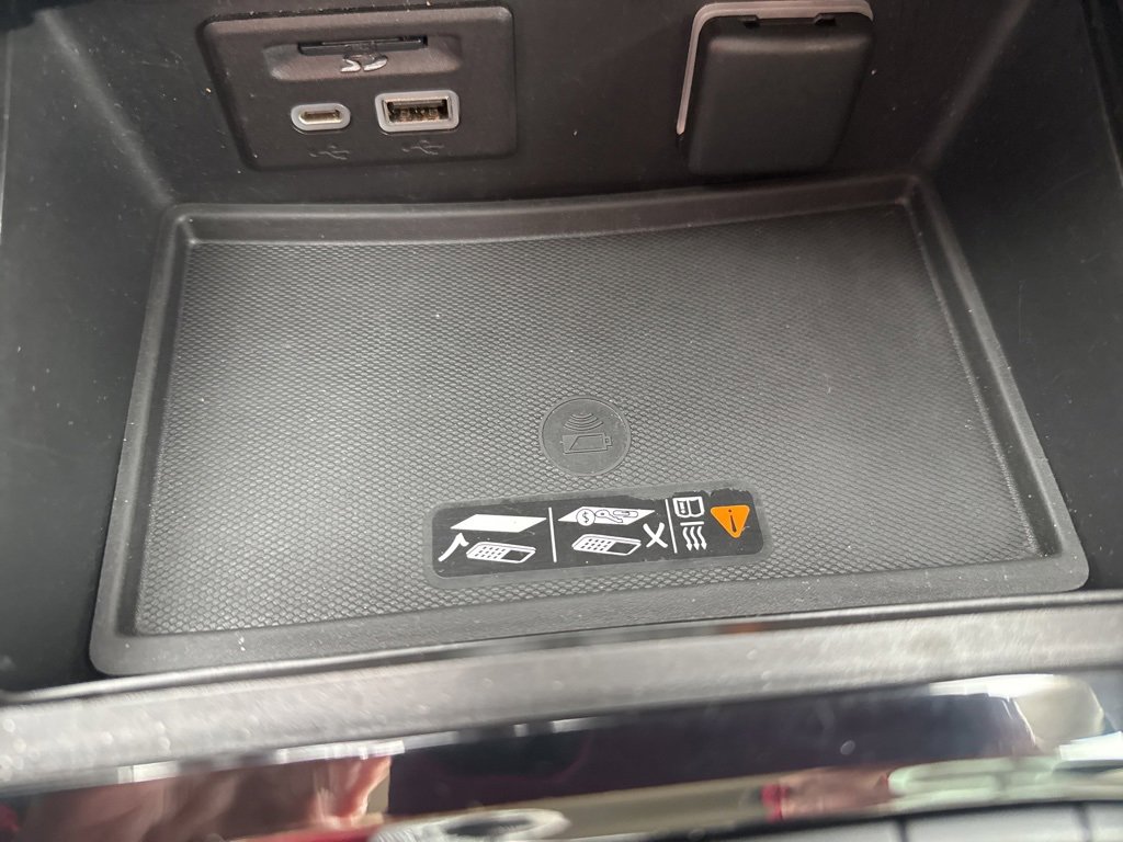 Used 2021 Buick Envision Avenir image 37