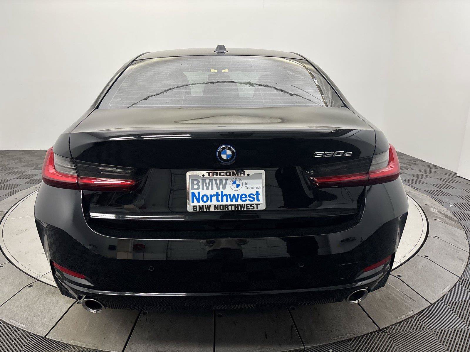 Used 2023 BMW 330e w/ Premium Package RWD image 15