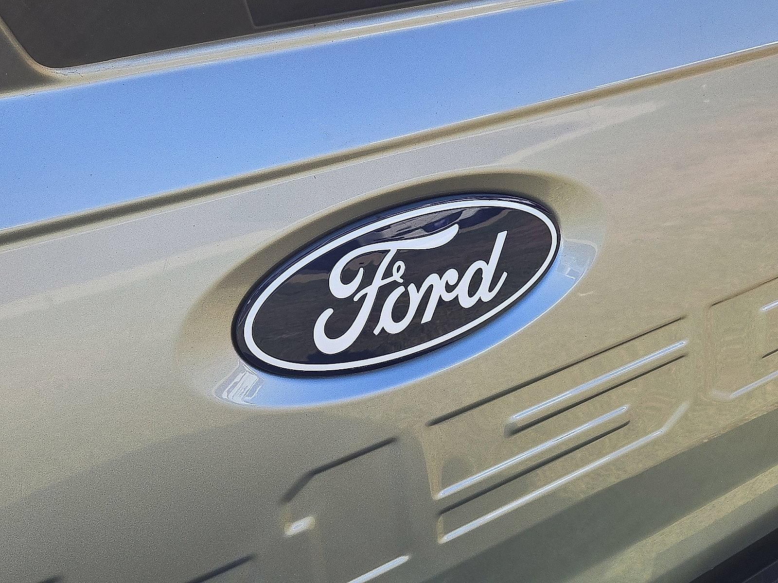Used 2025 Ford F150 XLT w/ Equipment Group 301A Standard AWD/4WD image 12