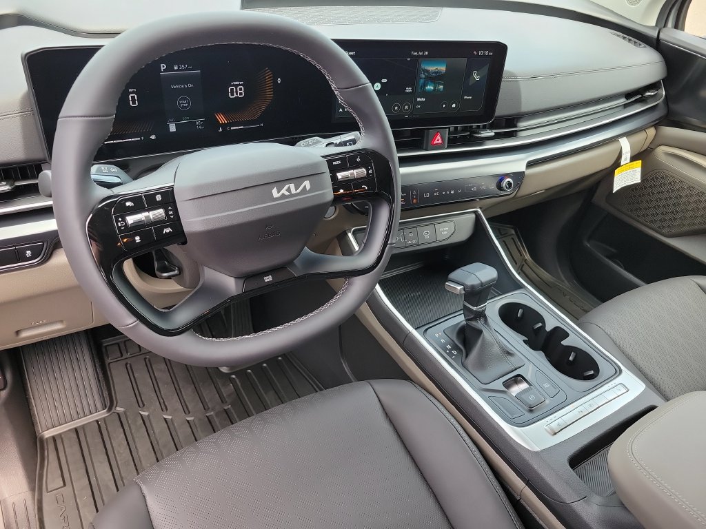 New 2027 Kia Carnival FWD image 9