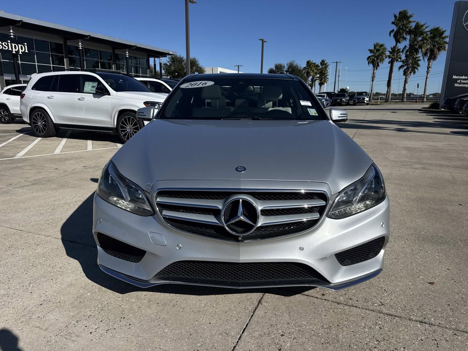 Used 2016 Mercedes-Benz E 250 Sedan image 2