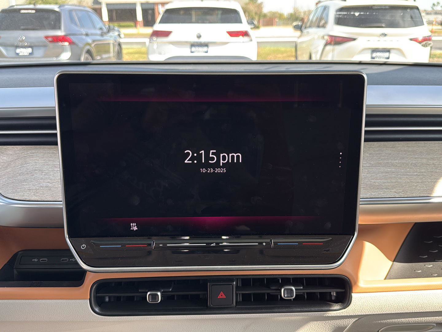 New 2025 Volkswagen ID. Buzz Pro S Plus image 14