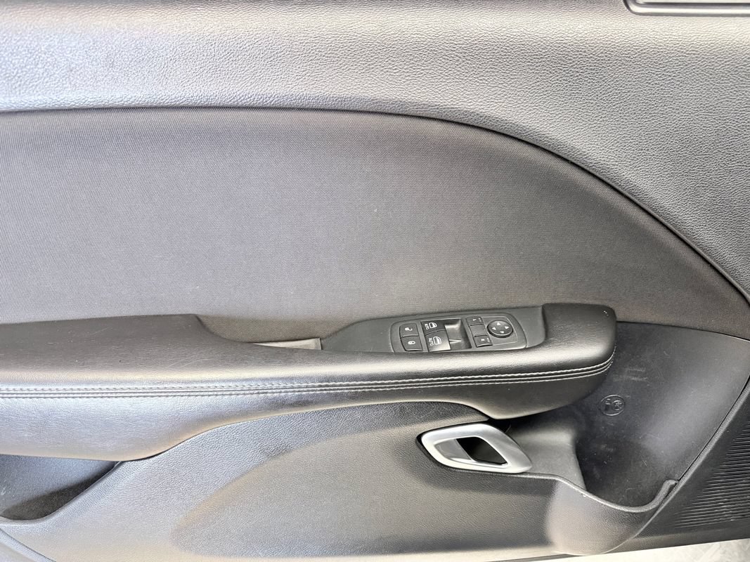 Used 2018 Dodge Challenger R/T RWD image 15