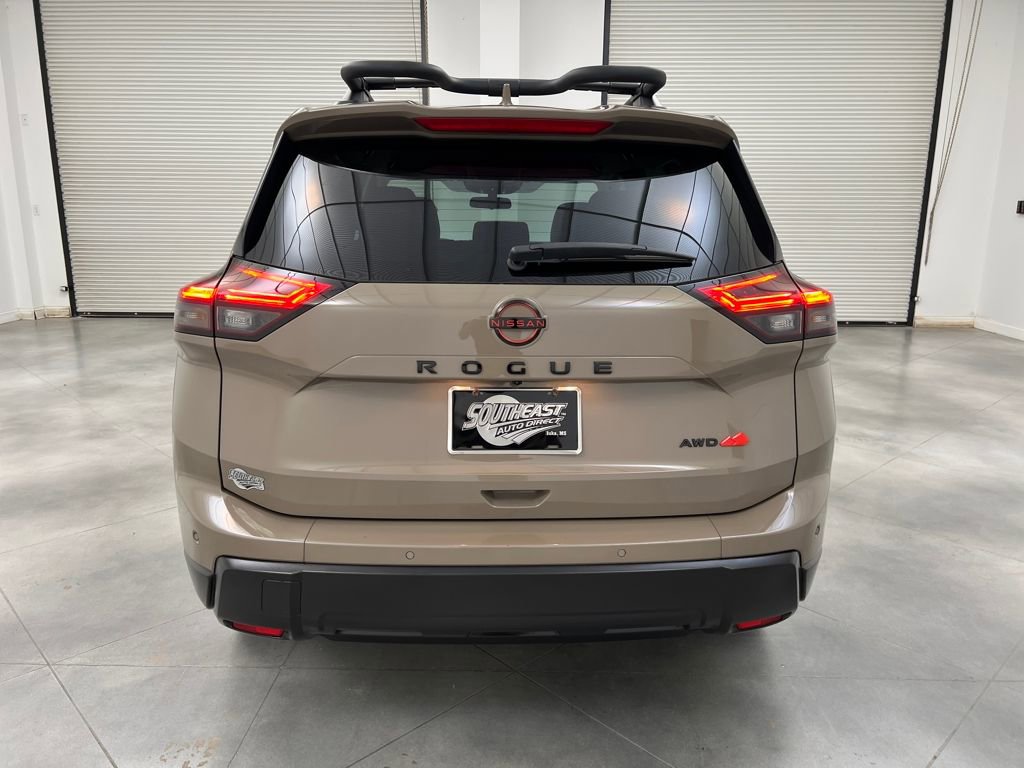 Used 2025 Nissan Rogue SV image 6