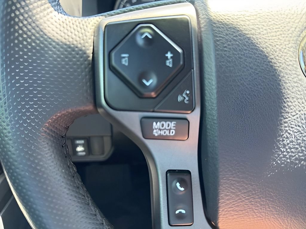 Used 2023 Toyota Tacoma TRD Off-Road AWD/4WD image 17