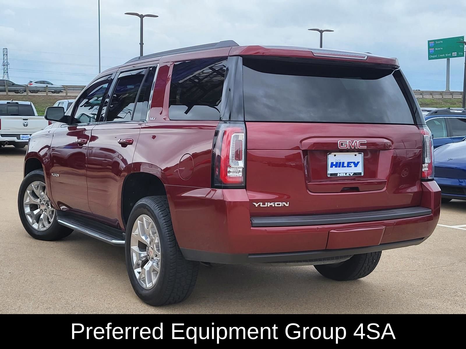Used 2018 GMC Yukon SLT AWD/4WD image 3