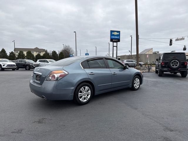 Used 2010 Nissan Altima 2.5 SL w/ SL Pkg FWD image 3