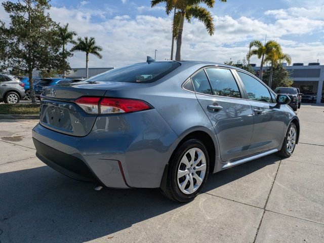 Used 2026 Toyota Corolla LE image 7