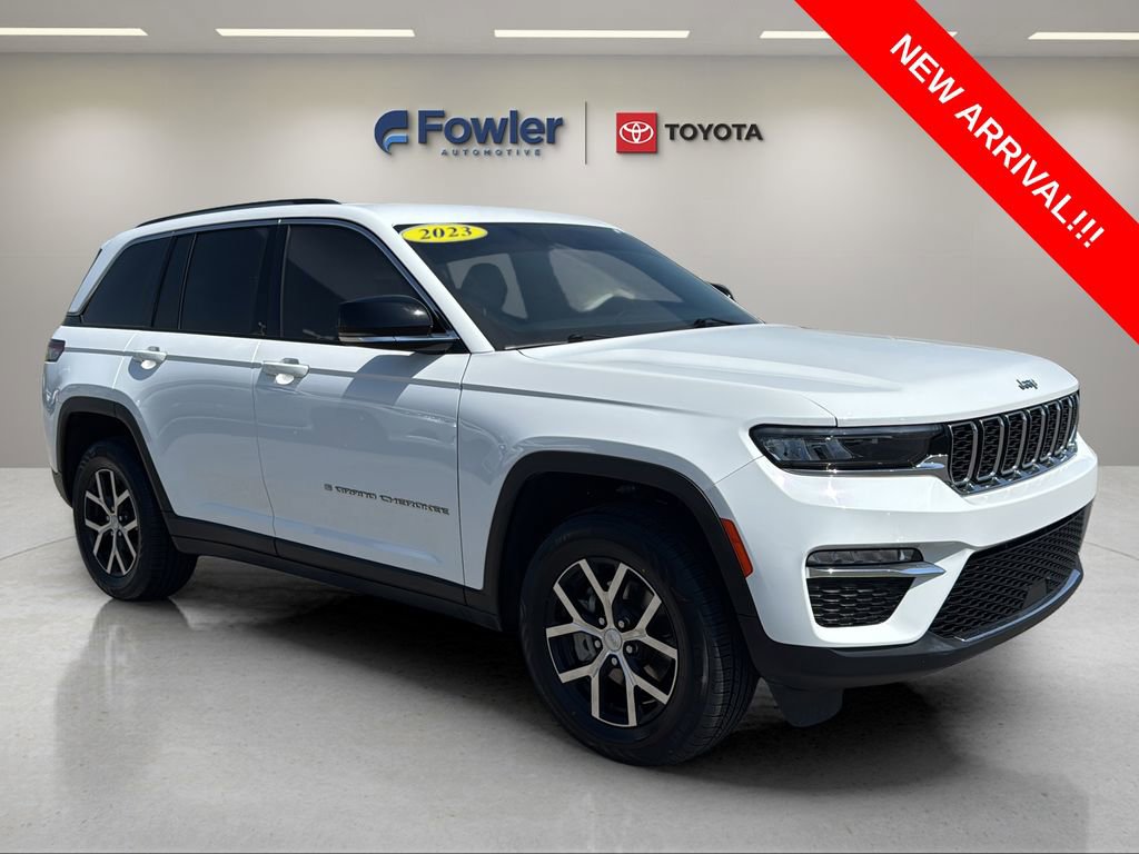 Used 2023 Jeep Grand Cherokee Limited image 1