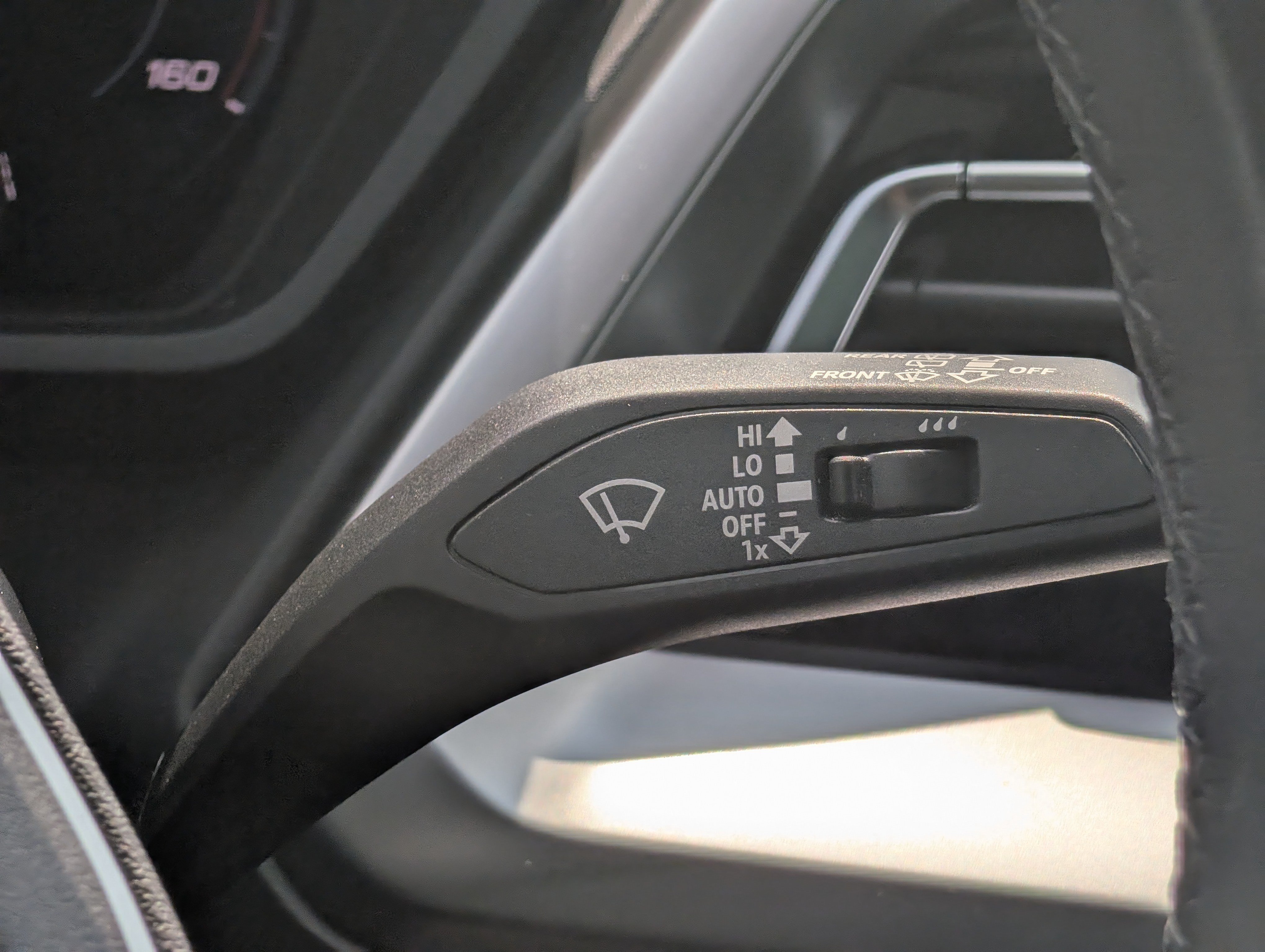 Used 2023 Audi Q4 e-tron Premium Plus w/ Premium Plus AWD/4WD image 25