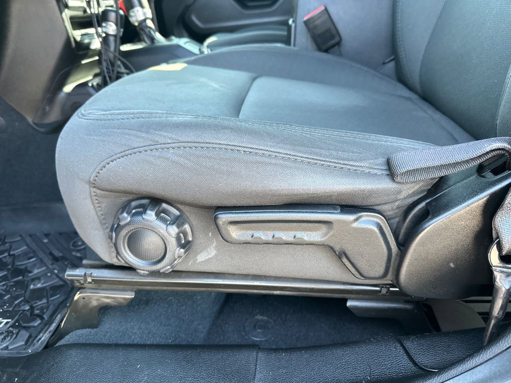 Used 2022 Jeep Gladiator Sport image 29