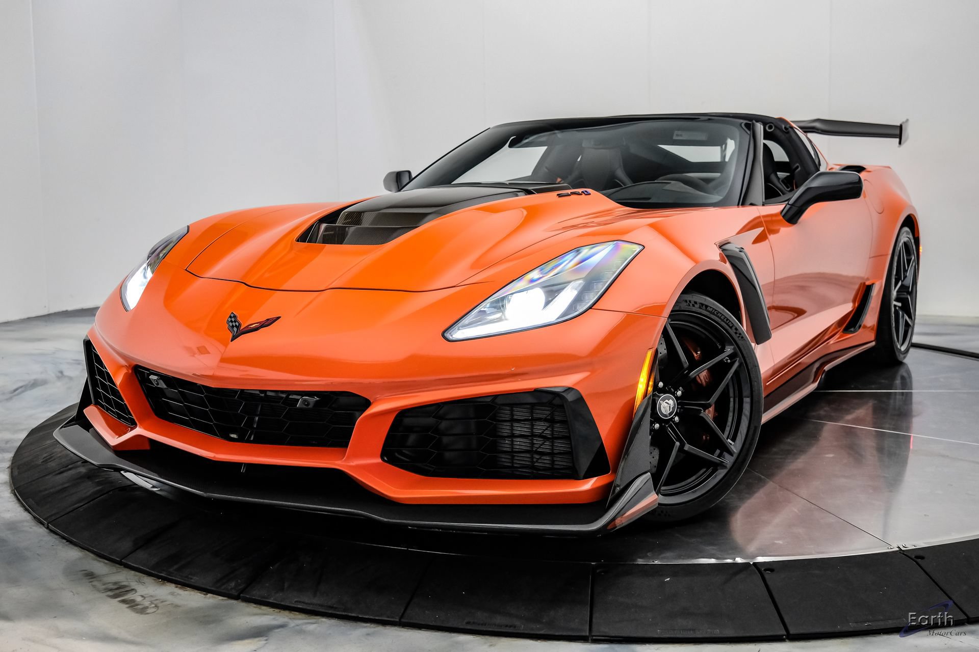 Used 2019 Chevrolet Corvette ZR1 RWD image 5