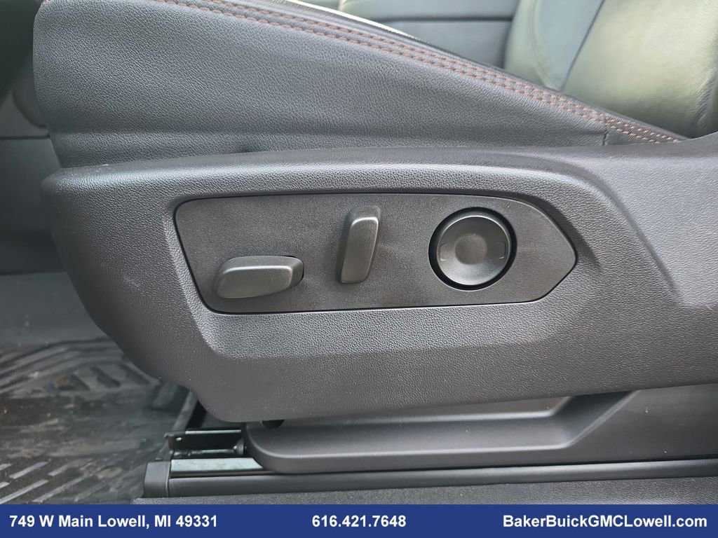 Used 2024 GMC Sierra 1500 AT4 w/ Technology Package image 30