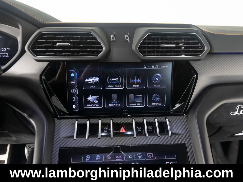 Used 2024 Lamborghini Urus Performante AWD/4WD image 22
