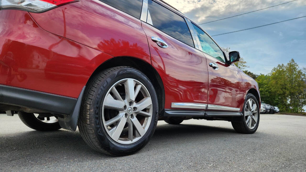 Used 2013 Nissan Pathfinder Platinum w/ Platinum Premium Pkg image 15
