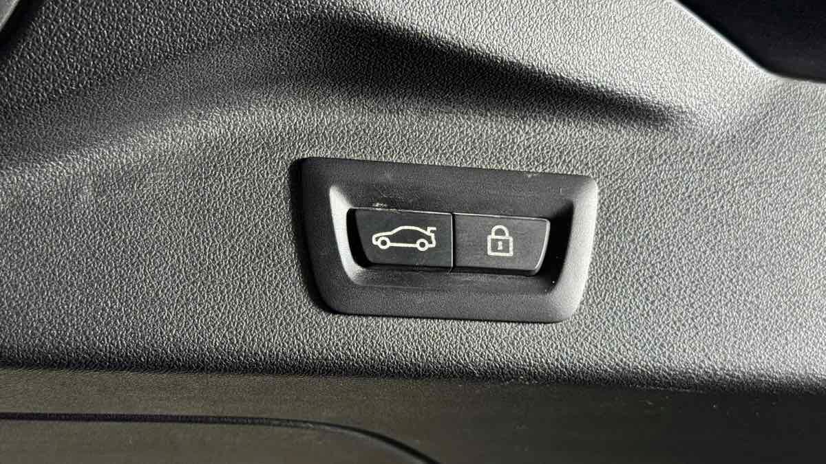 Used 2020 BMW X7 xDrive40i w/ Cold Weather Package AWD/4WD image 50
