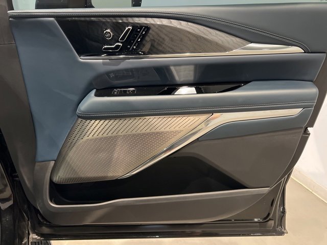 Used 2025 Cadillac Escalade IQ Sport 2 image 36